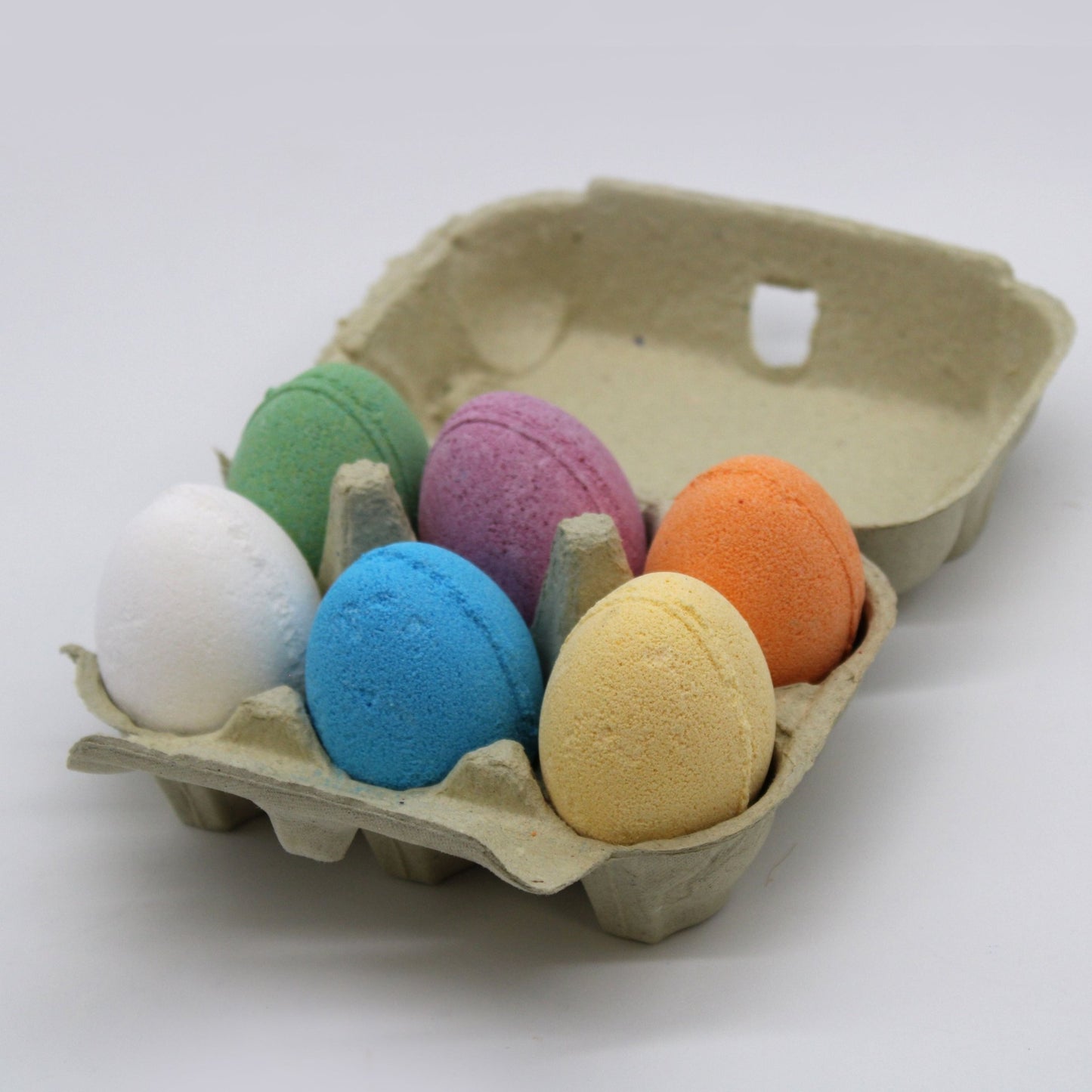 Bath Eggs in a Tray - Coconut Pack Of 30 Bath Eggs - Bath Indulgence