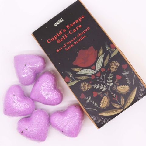 Cupids Escape Self Care Bath Heart Gift Set - Bath Indulgence