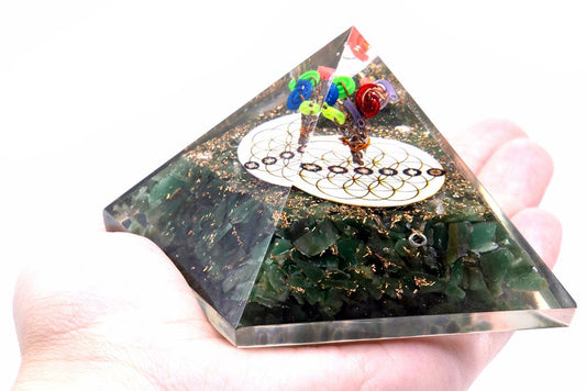 Orgonite Pyramid - Green Acewnturine nd Flower of Life - 70 mm Orgonite Ojbects and Pyramids - Bath Indulgence
