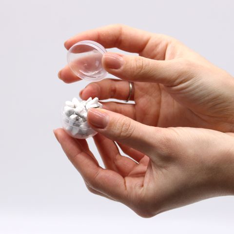 White Jasper Gem Bracelet Bath Bomb - Bath Indulgence