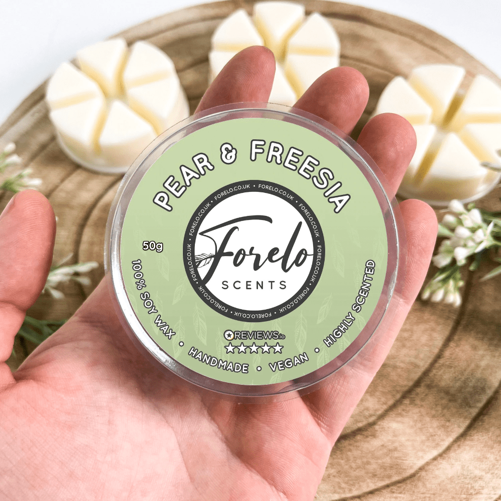 Pear & Freesia · Unisex Soy Wax Melt - Bath Indulgence