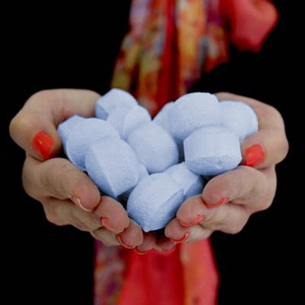 1.3Kg Box of Chill Pills (Mini Bath Bombs) - Bergamot & Lavender Box of Chill Pills 1.3Kg - Bath Indulgence