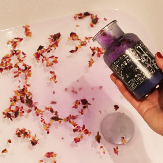 Ancient Witch Bath Spell Potion & Rose Quartz Crystal Amulet - Love Ancient Witch Bath Spell Potions - Bath Indulgence