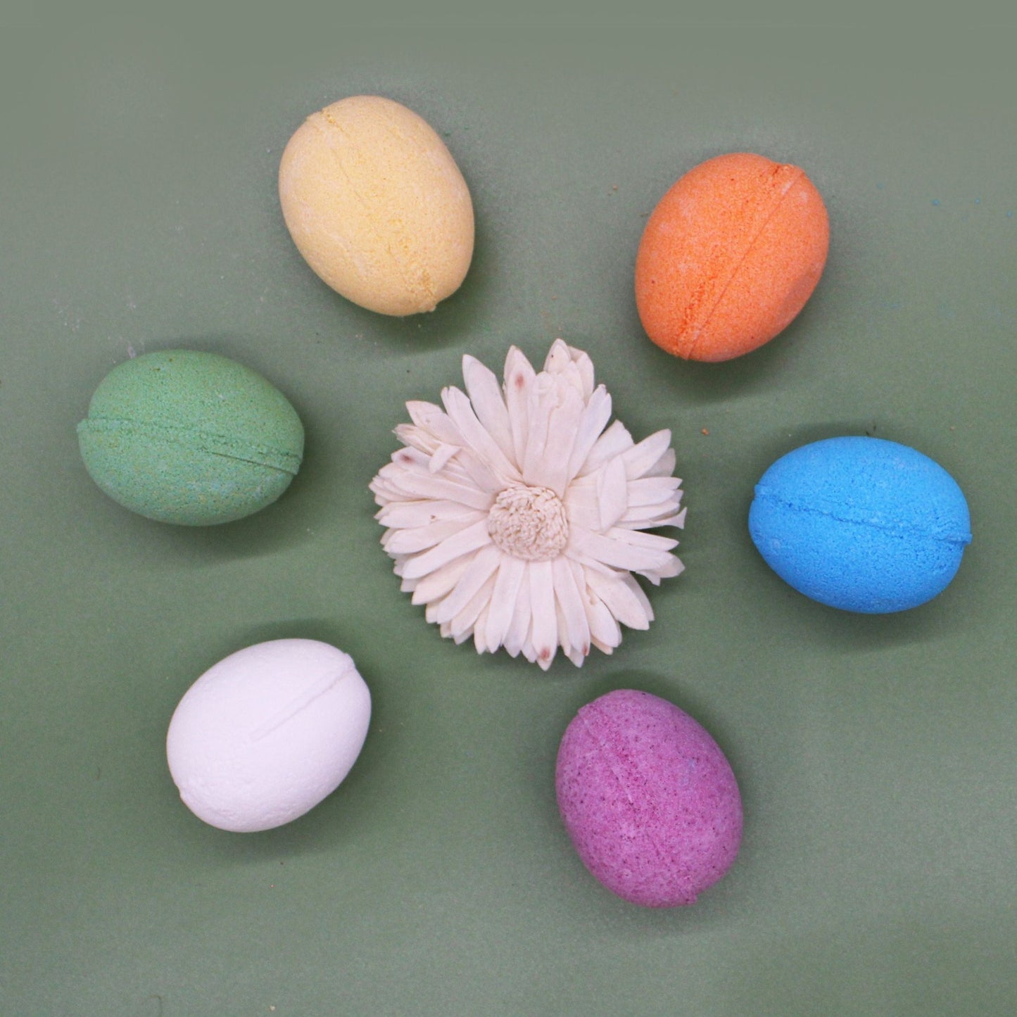 Bath Eggs in a Tray - Coconut Pack Of 30 Bath Eggs - Bath Indulgence