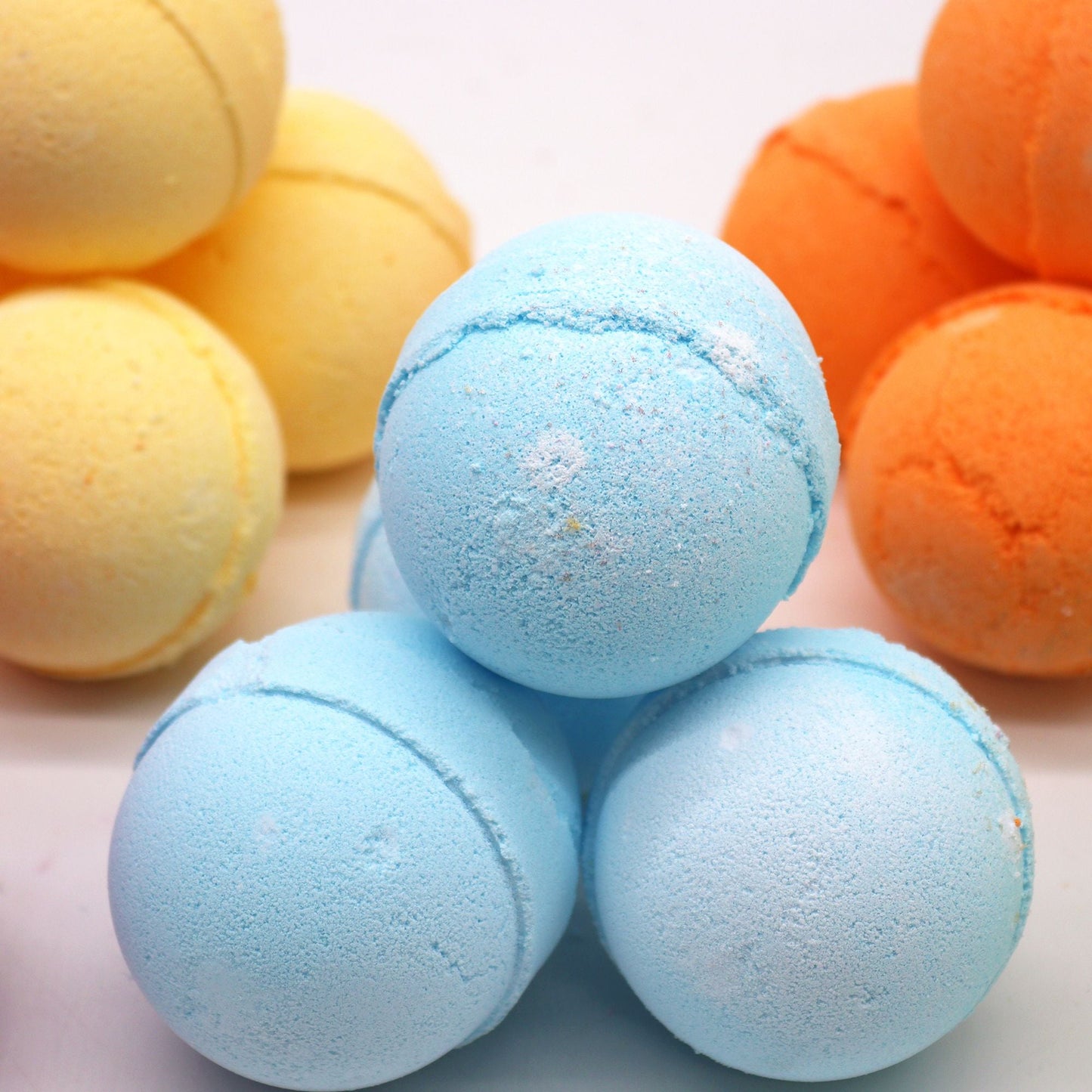 Essential Oil Bath Bomb - Lavender & Marjoram Essential Oils Bath Bombs - Bath Indulgence