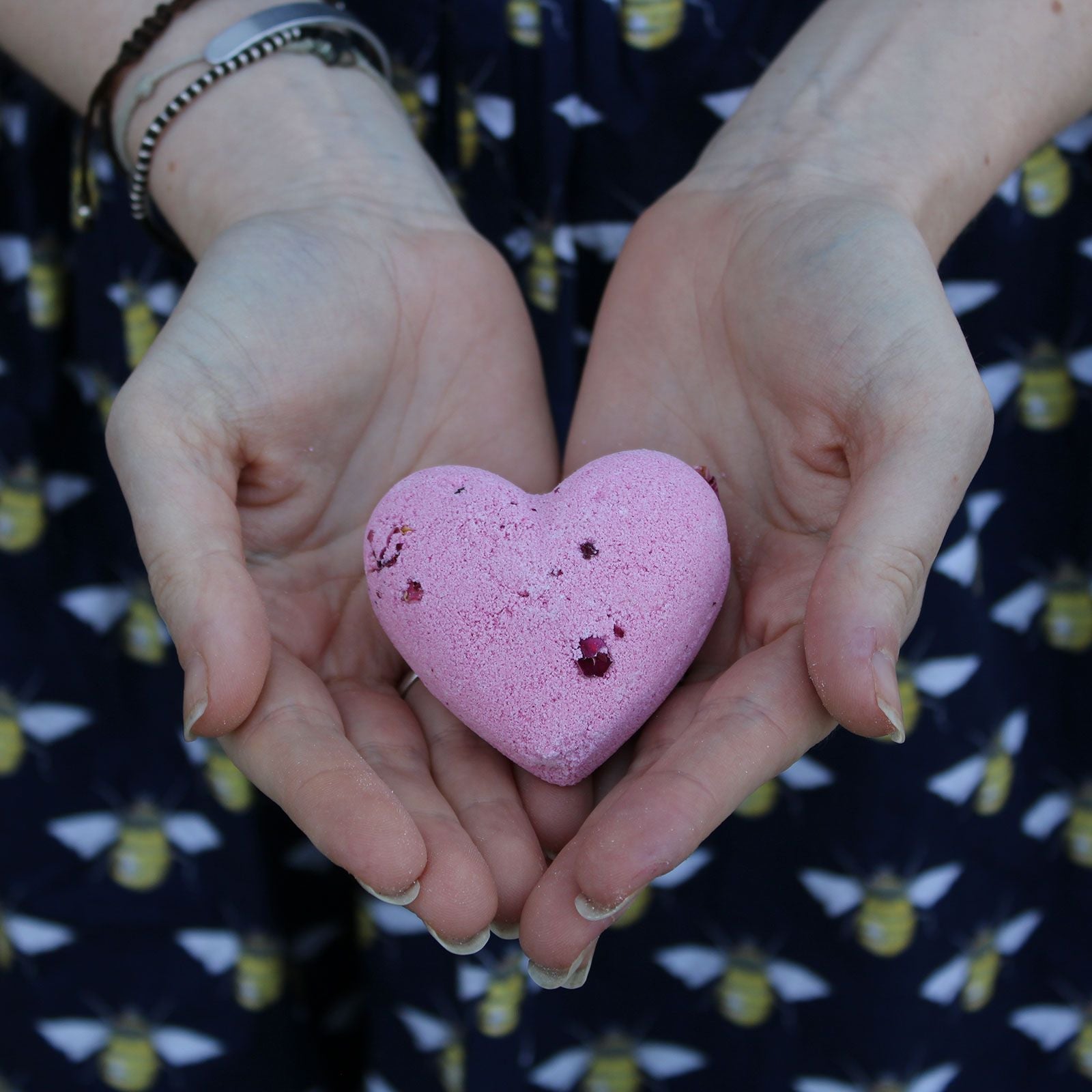 Love Heart Bath Bomb 70g - Ylang & Rose Love Heart Bath Bomb 70g - Bath Indulgence