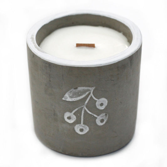 Med Pot - Berrys - Juniper & Sweet Gin Concrete Wooden Wick Candle - Bath Indulgence