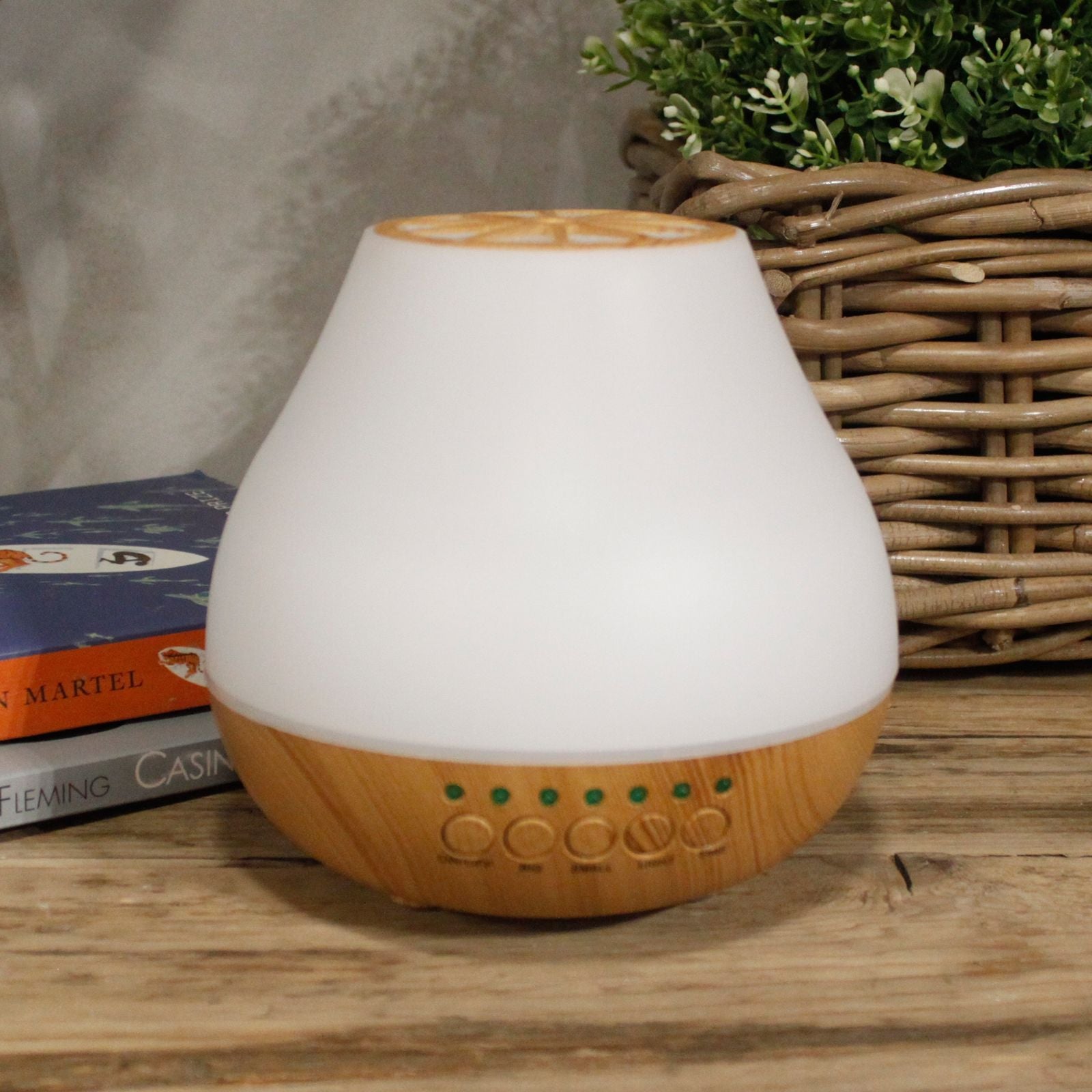Viennese Atomiser - Bluetooth Speaker - USB - Colour Change - Timer Aroma Diffusers - Bath Indulgence