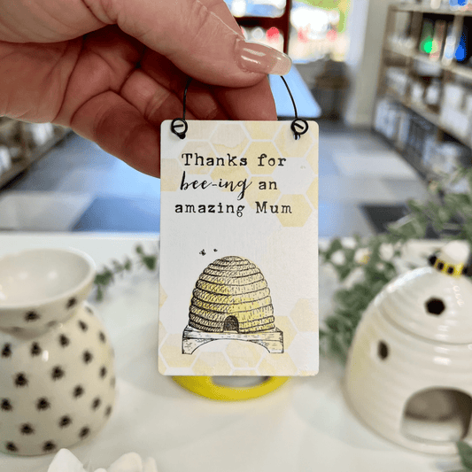 Amazing Mum Mini Bee Sign - Bath Indulgence