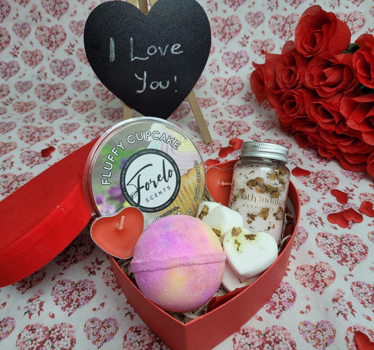 Christmas Gift Box 2 Head - to - Toe Moisturizing Bath Bomb Mini Heart Bombs 100g Wax Melt 100g Bath Salts Tea Lights - Bath Indulgence
